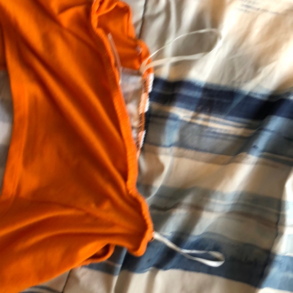 Crop top - Picture 5 of 5